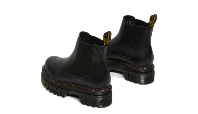 Preţ Dr. Martens Audrick Leather Platfrom Chelsea Boots