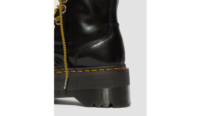 Cumpăra Dr. Martens Jadon Max Platform Boots