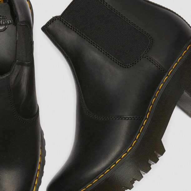 Dr. Martens Rometty Leather Chelsea Boot preţ