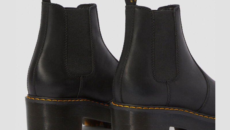 Preţ Dr. Martens Rometty Leather Chelsea Boot