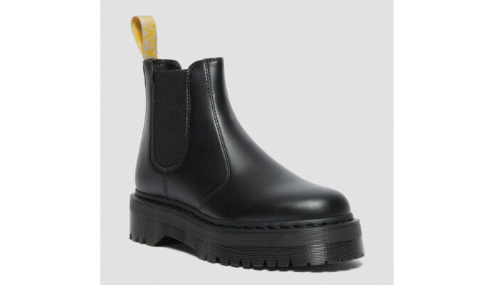 Dr. Martens Vegan 2976 Quad Mono Chelsea Boots preţ