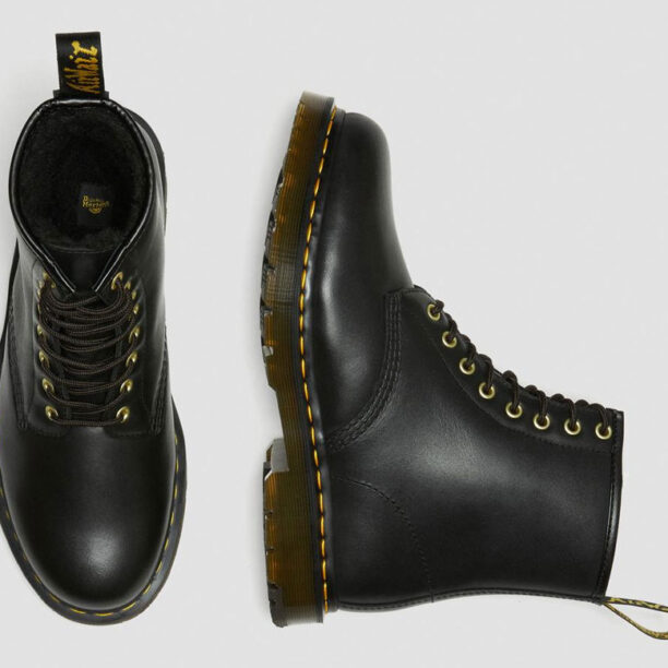 Cumpăra Dr. Martens Wintergrip 1460 Leather Lace Up Boots