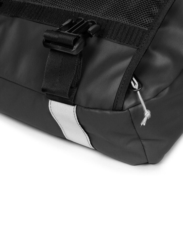 Preţ EASTPAK Rucsac 'Messer Bike'  gri / negru / alb