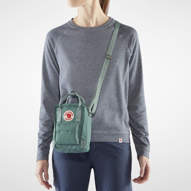 Preţ Fjällräven Kånken Sling Black