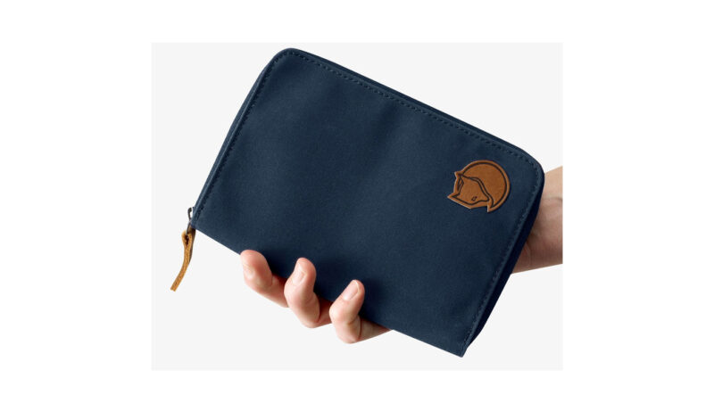 Preţ Fjällräven Passport Wallet