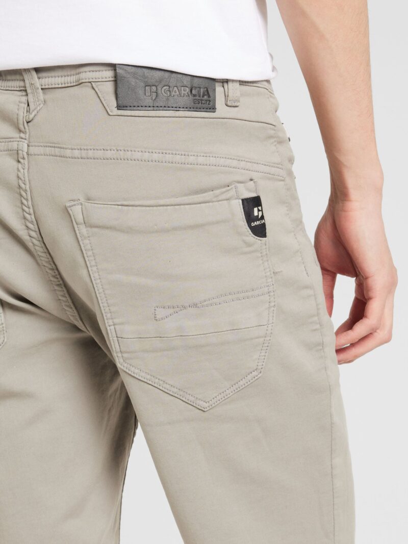 Preţ GARCIA Jeans  gri taupe