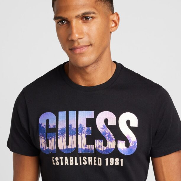 GUESS Tricou 'CITY OF PALMS'  lila / portocaliu caisă / negru preţ