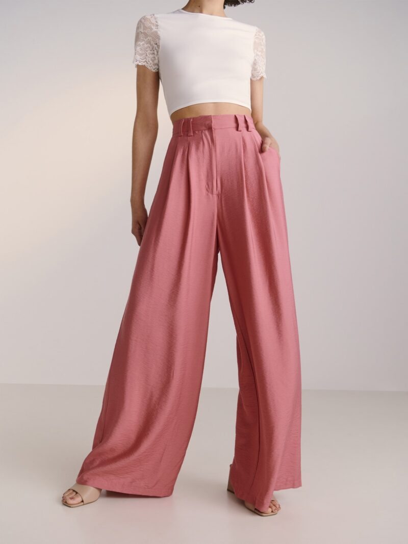 Guido Maria Kretschmer Women Pantaloni cutați 'Finja'  rosé