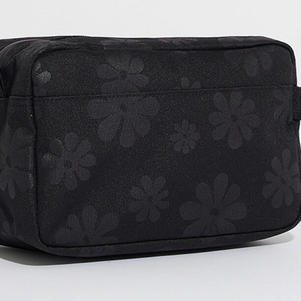 Preţ Herschel Supply Chapter Travel Kit Black Floral Sun