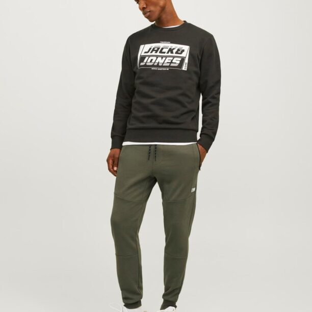 Preţ JACK & JONES Pantaloni  oliv / alb