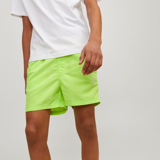 Cumpăra Jack & Jones Junior Șorturi de baie 'JPSTFiji'  verde neon / mov închis / alb