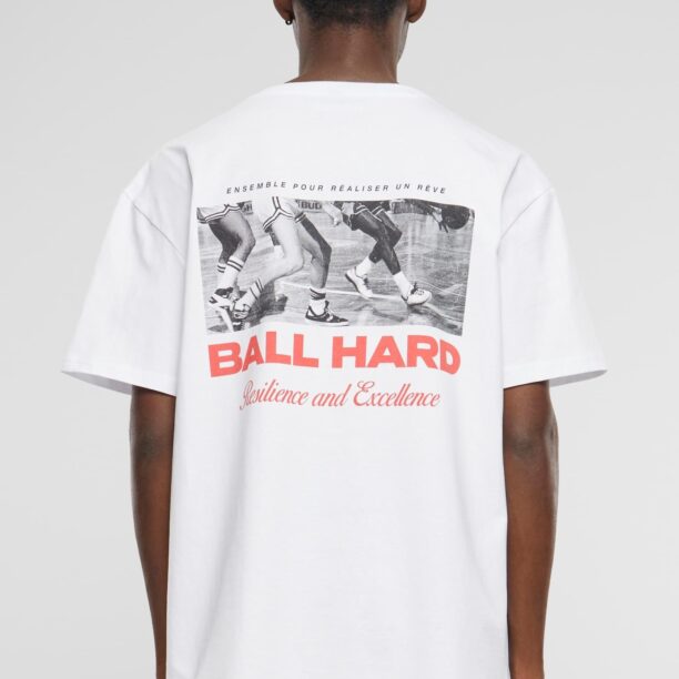 Preţ MT Upscale Tricou 'Ball Hard'  gri / roșu / negru / alb