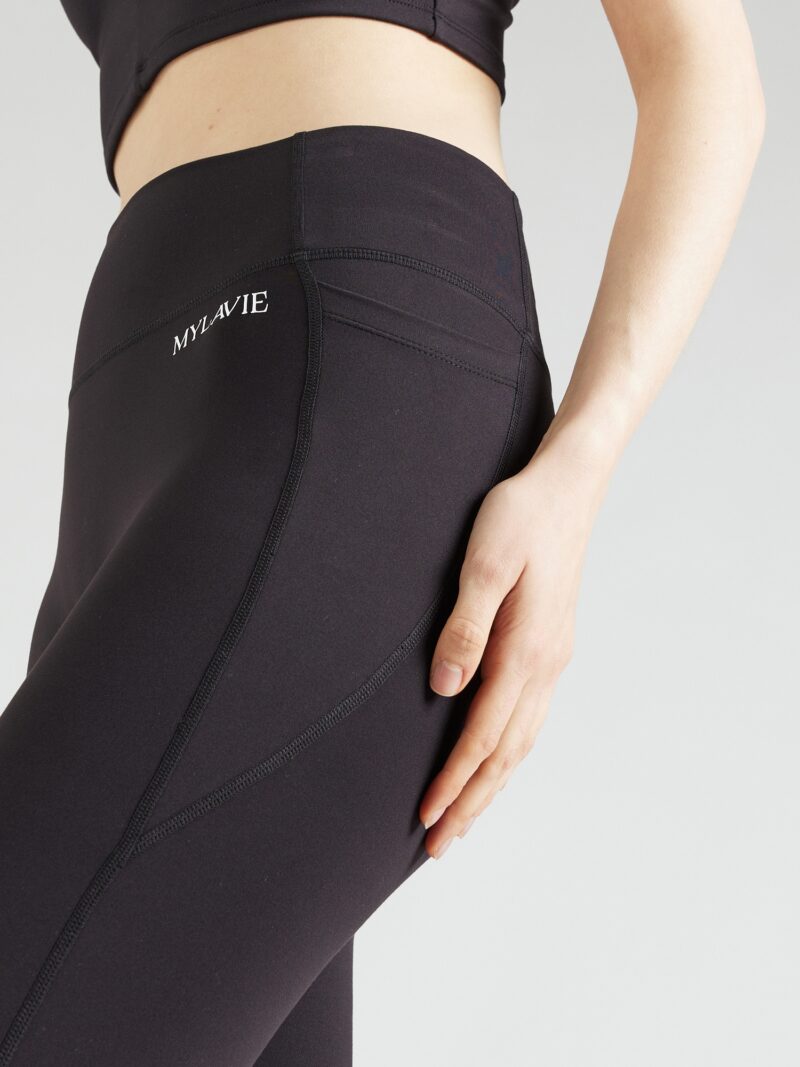 Preţ MYLAVIE by Sarah Harrison Pantaloni sport  negru / alb