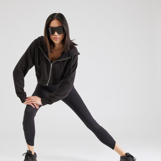 Cumpăra Marika Pantaloni sport 'KYLA'  negru