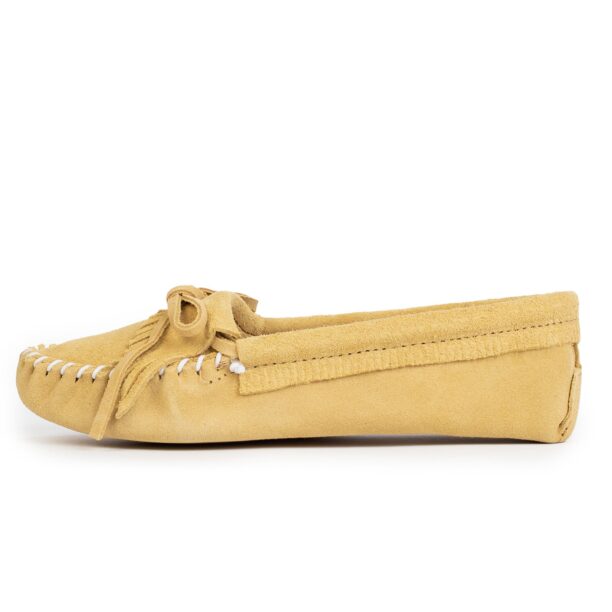 Minnetonka Mocasini 'Kilty Softsole'  galben