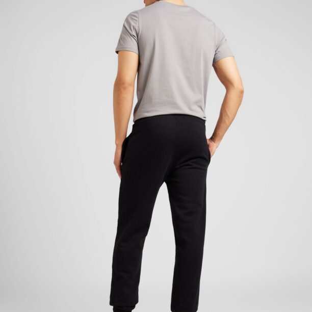 NEW ERA Pantaloni 'ESSENTLS'  negru / alb preţ