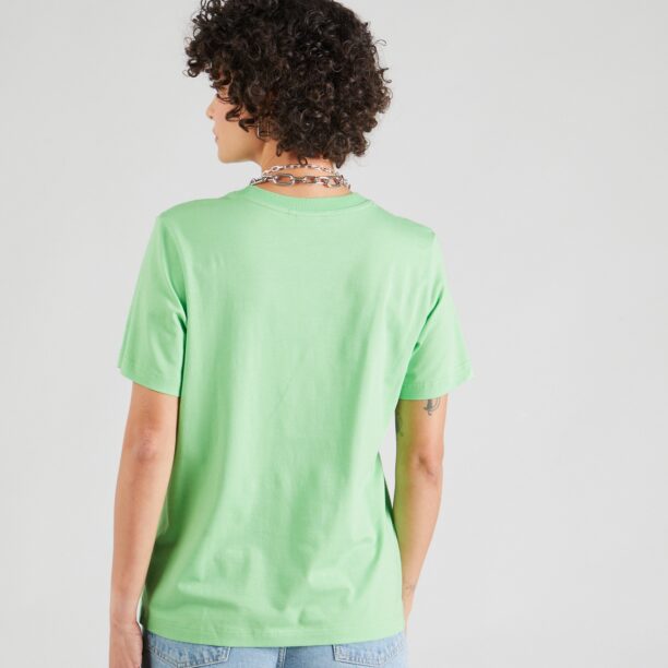 NÜMPH Tricou 'KAZUMI'  verde pastel preţ