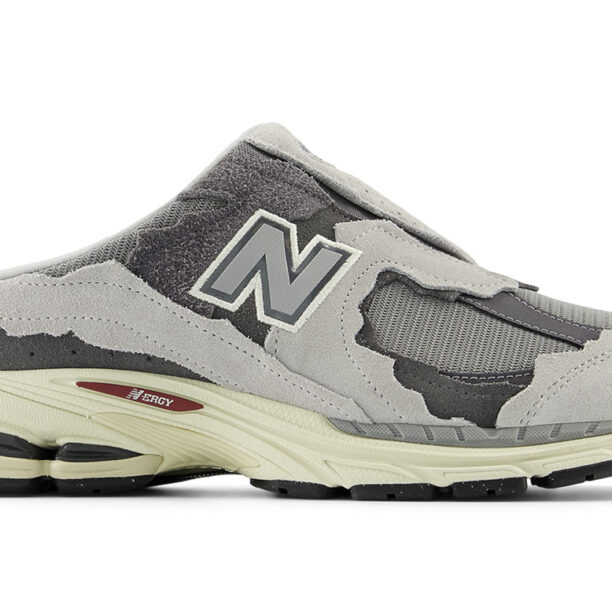 New Balance M2002NA