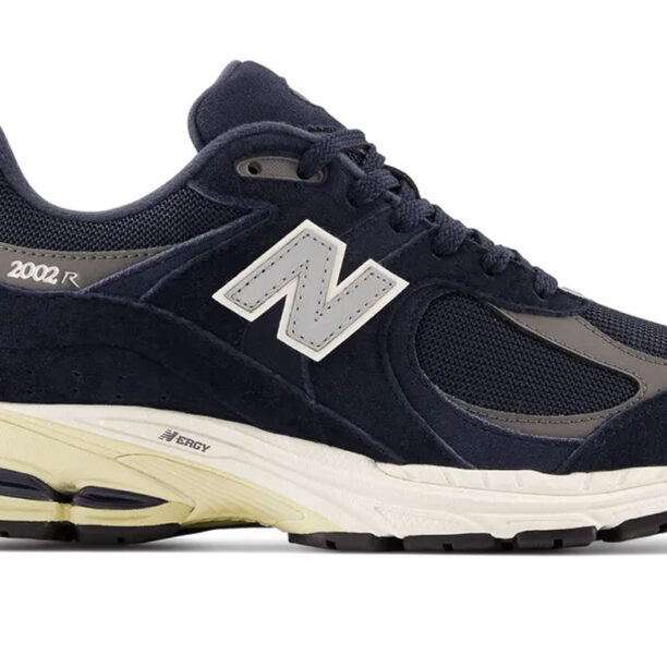 New Balance M2002RCA