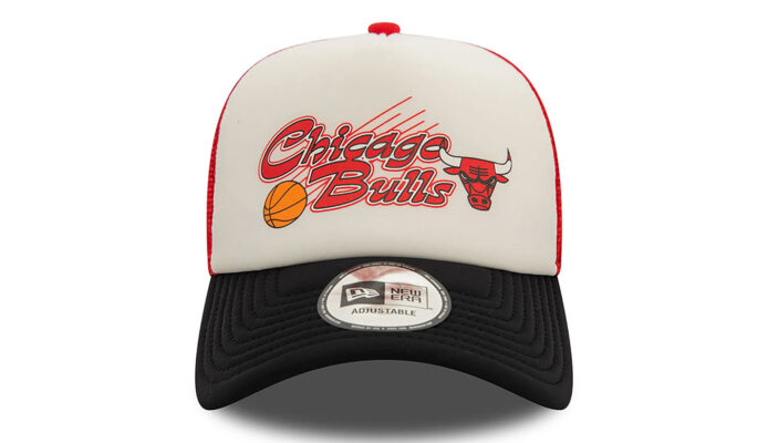 New Era Chicago Bulls NBA Graphic Red 9FORTY E-Frame Adjustable Trucker Cap preţ