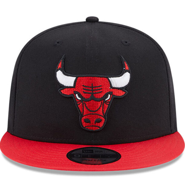 Cumpăra New Era Chicago Bulls Team Side Patch Black 9FIFTY Snapback Cap