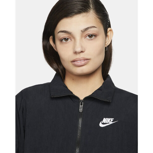 Preţ Nike Sportswear Essential Windrunner Wmns