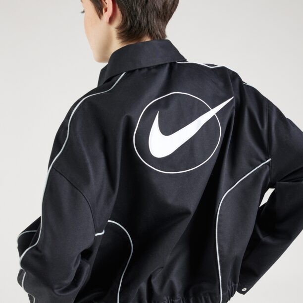 Nike Sportswear Geacă de primăvară-toamnă  negru / alb preţ