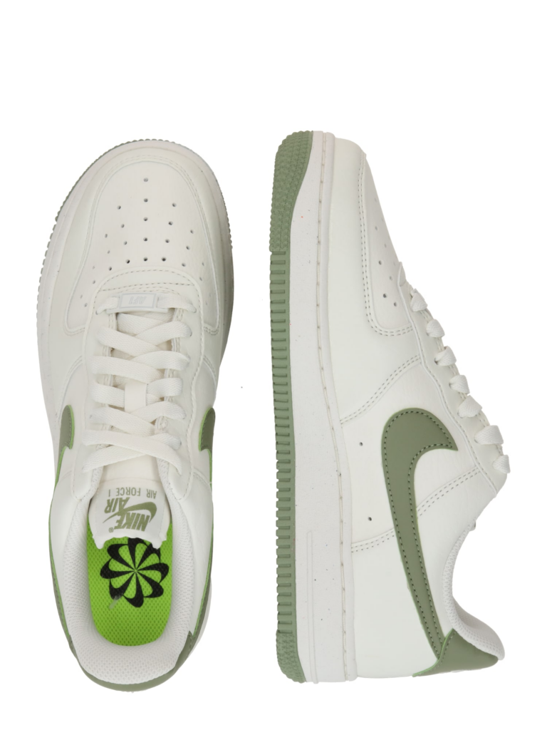 Nike Sportswear Sneaker low 'Air Force 1 '07 SE'  verde / alb coajă de ou