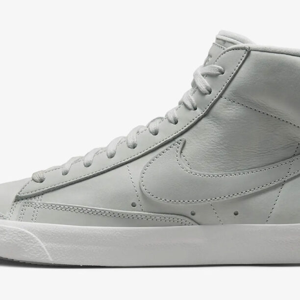 Nike W Blazer Mid Premium preţ