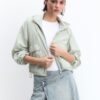 Pull&Bear Geacă de primăvară-toamnă  verde pastel