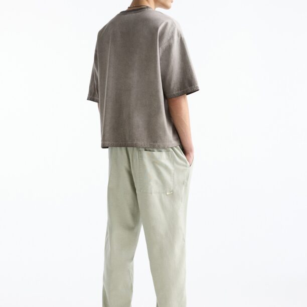 Pull&Bear Pantaloni  verde pastel preţ