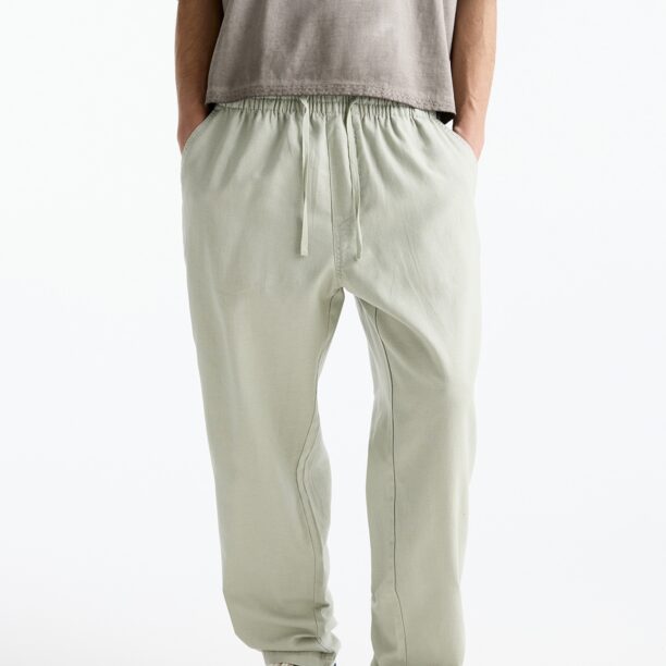 Pull&Bear Pantaloni  verde pastel