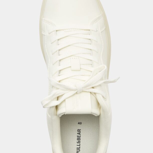 Preţ Pull&Bear Sneaker low  bej / crem