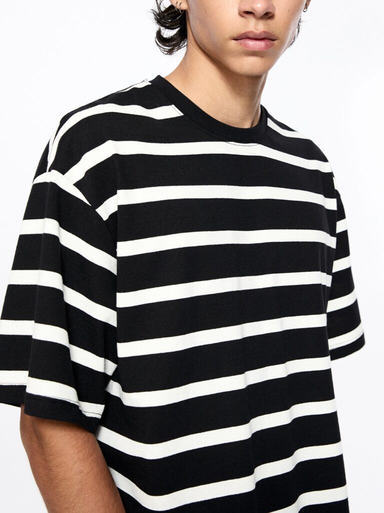 Preţ Pull&Bear Tricou  negru / alb