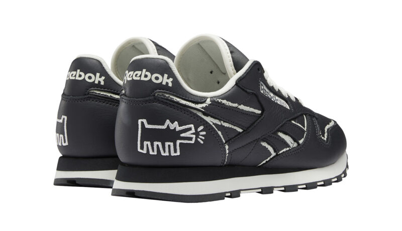 Preţ Reebok Classic Leather Legacy x Keith Haring