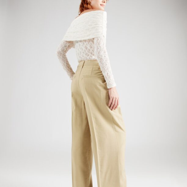 Soft Rebels Pantaloni cutați 'Delia'  oliv preţ