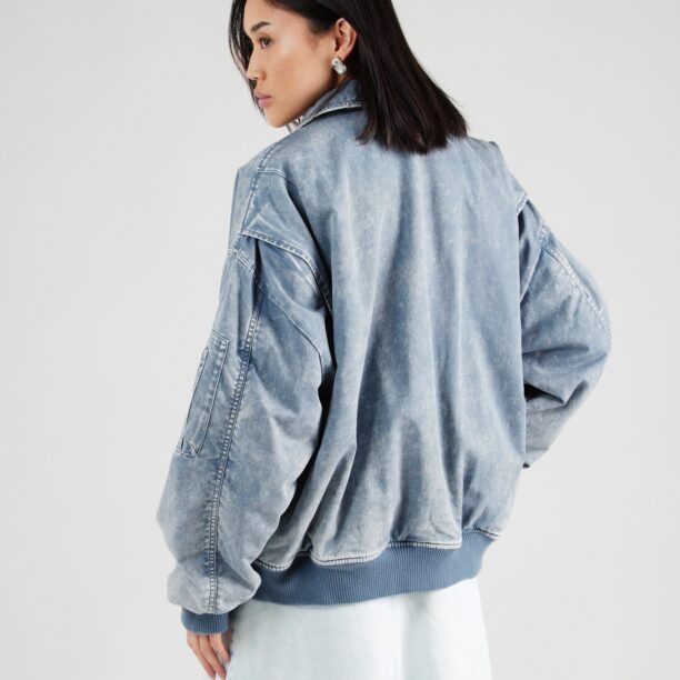 TOPSHOP Geacă de primăvară-toamnă  albastru denim preţ