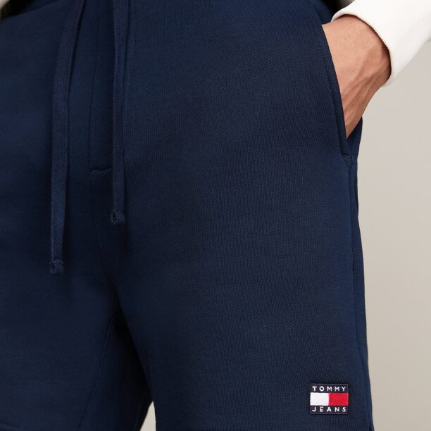 Tommy Jeans Pantaloni  albastru / roșu / alb preţ