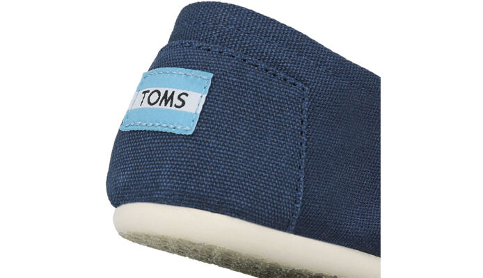 Preţ Toms Alpargatas Navy Canvas