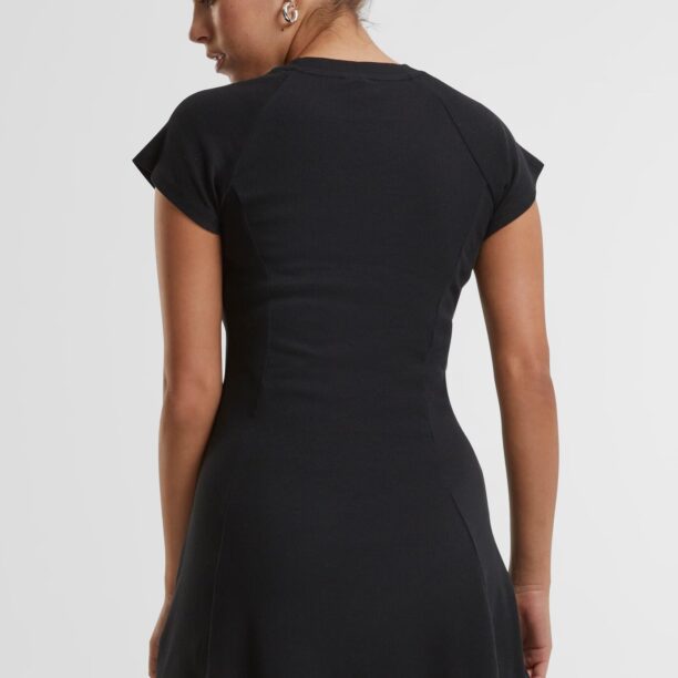 Preţ Urban Classics Rochie  negru