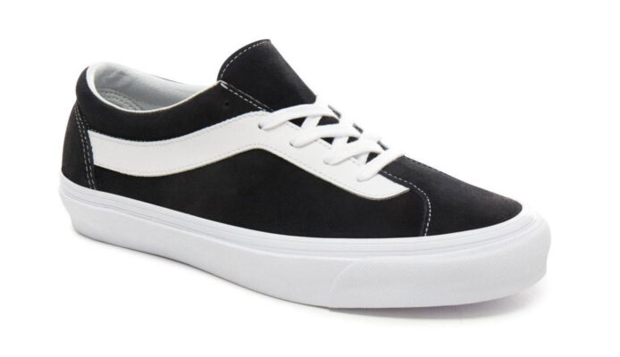 Vans UA Bold NI (Staple) Black/True White preţ