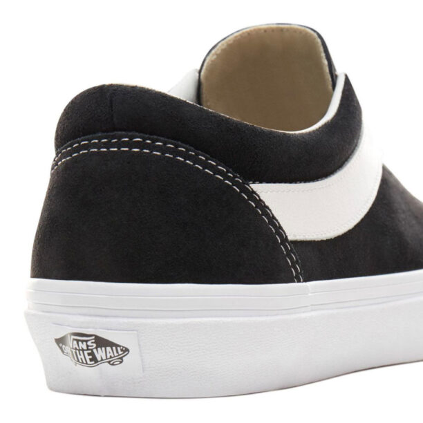 Preţ Vans UA Bold NI (Staple) Black/True White