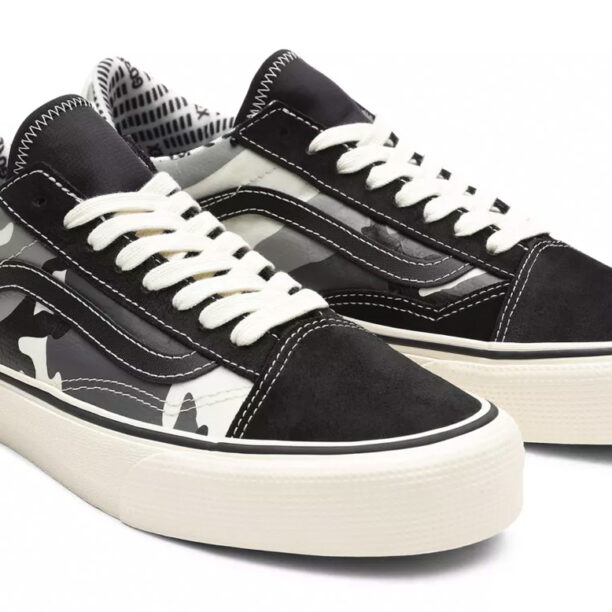 Vans UA Old Skool Gore-Tex Black/Camo preţ