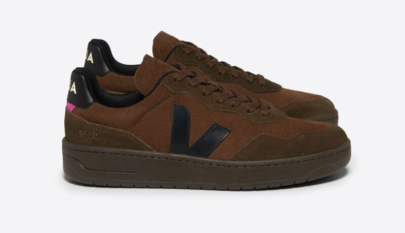 Veja V-90 Suede Walnut Black preţ