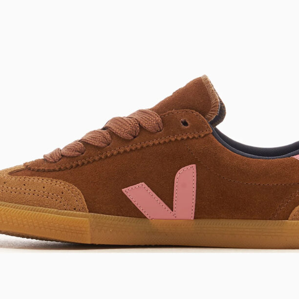 Veja Volley Leather X Make My Lemonade Cognac Mary preţ