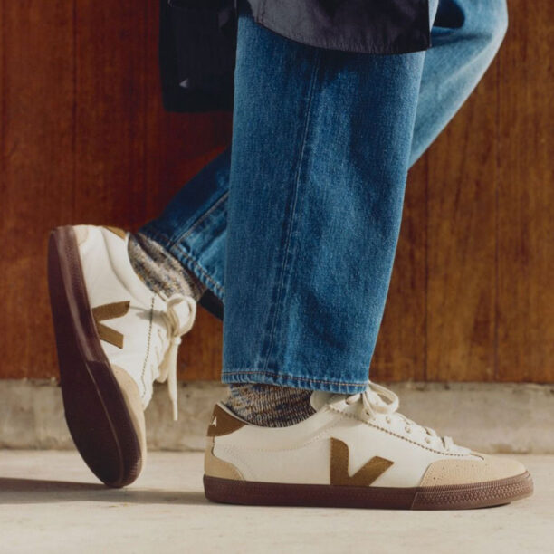 Original Veja Volley O.T. Leather White Tent Bark