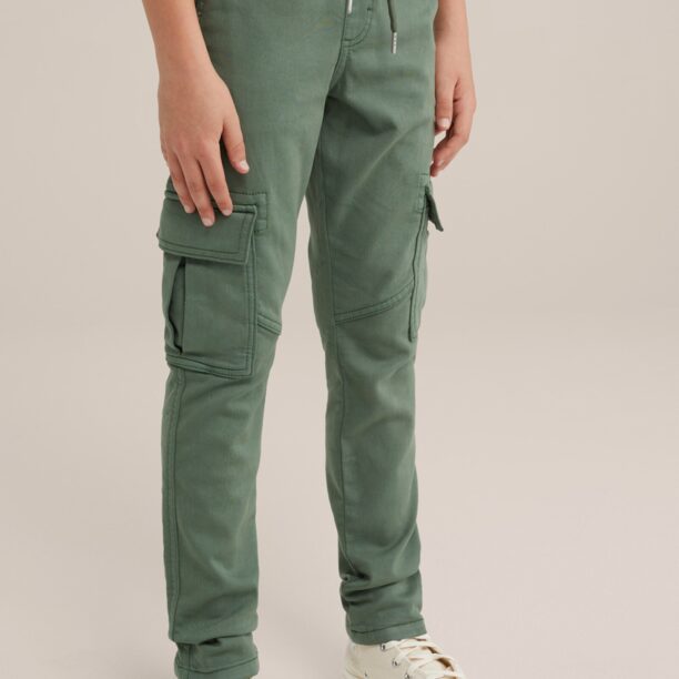 WE Fashion Pantaloni  verde preţ