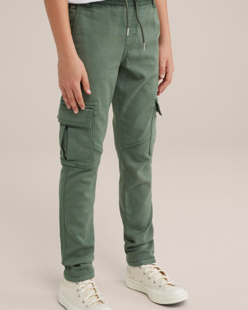 WE Fashion Pantaloni  verde preţ