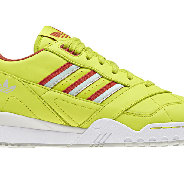 adidas A.R. Trainer