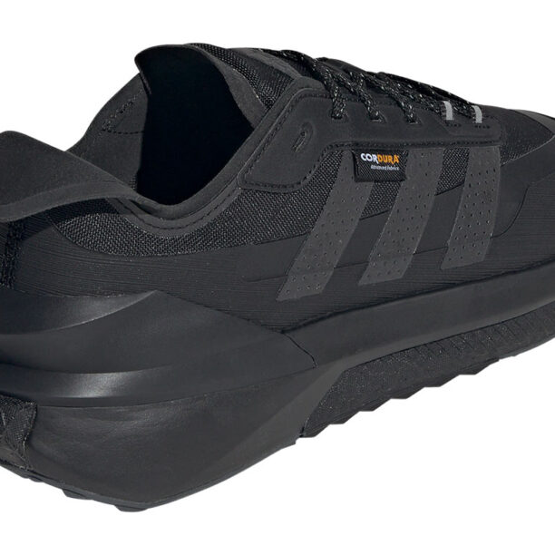 Preţ adidas Avryn